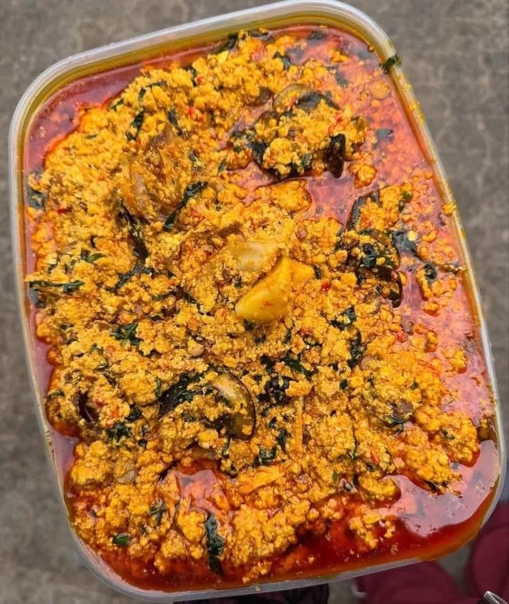 A pot of Dlawz egusi soup cooked with assorted meat