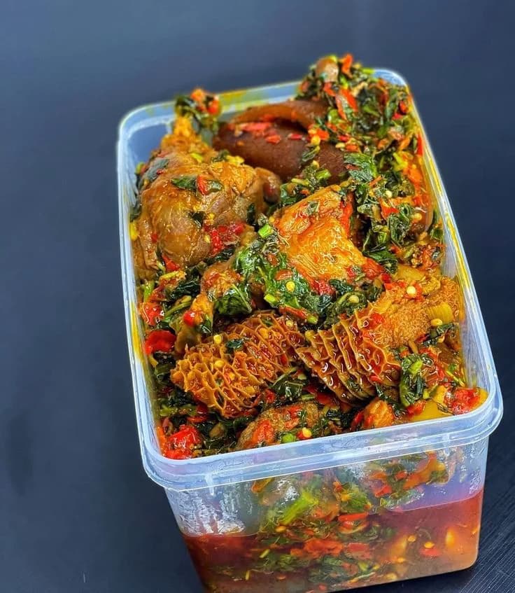 A pot of Dlawz vegetable soup cooked with assorted meat